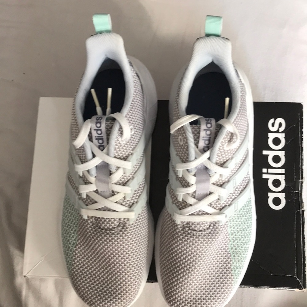 Adidas Questar Flow K Sneakers